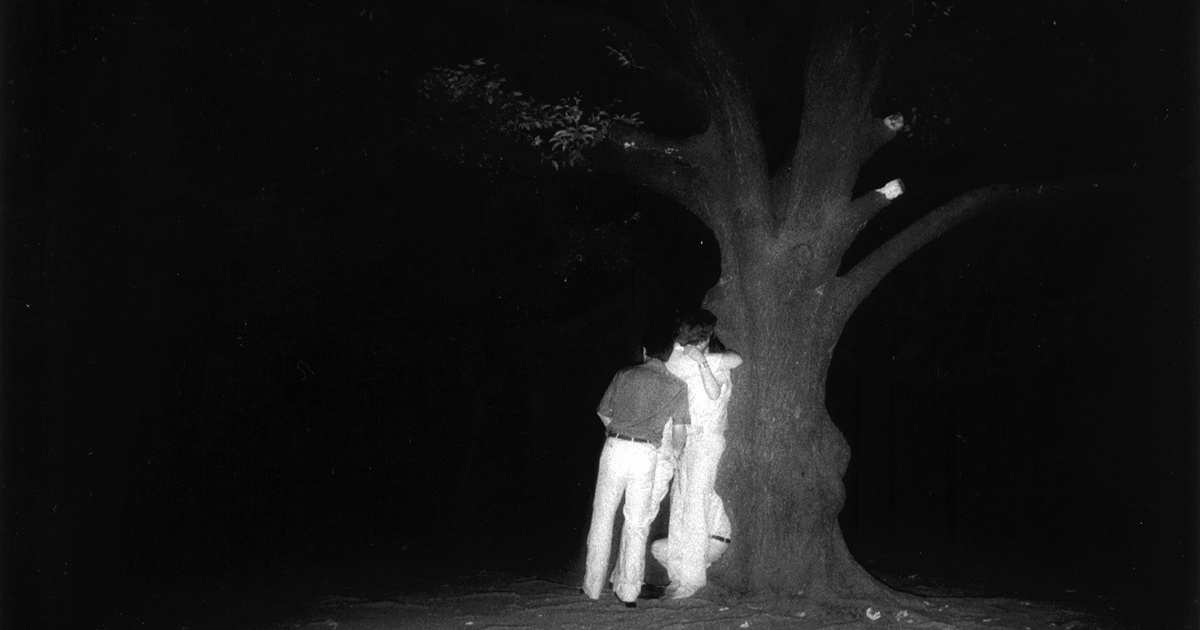 Artsy: How Photographer Kohei Yoshiyuki's “The Park” Became a Cult